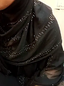 Snapshot of Miss_Noor__ chatting on 05-14-26, 07:15 Miss Noor online show from 05-14-26, 07:15