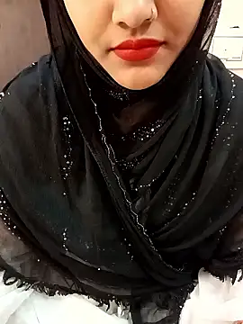 Snapshot of Miss_Noor__ chatting on 05-31-26, 05:59 Miss Noor online show from 05-31-26, 05:59