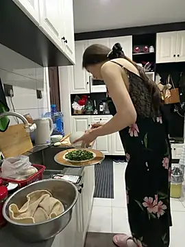 yuanpu0925 online show from 04-29-26, 10:52
