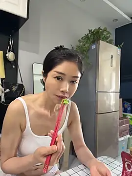 yuanpu0925 online show from 06-02-26, 11:07