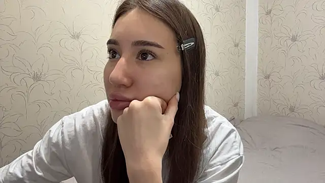 Snapshot of NamiLoon chatting on 04-04-26, 04:11 NamiLoon online show from 04-04-26, 04:11