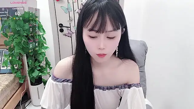 Snapshot of Dear-yuner chatting on 05-25-26, 12:27 Dear-yuner online show from 05-25-26, 12:27