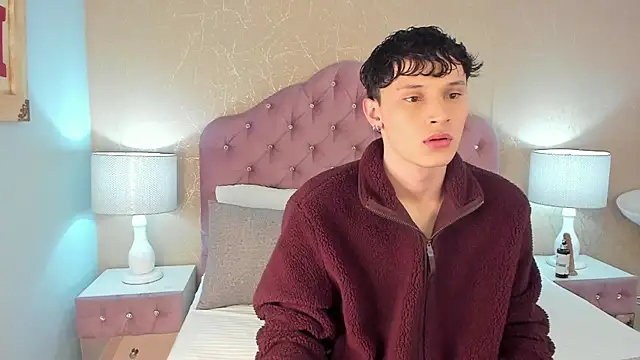 Snapshot of LephyStar chatting on 05-21-26, 03:35 LephyStar online show from 05-21-26, 03:35