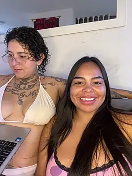 Snapshot of lunaa_love chatting on 06-19-26, 09:18 lunaa love online show from 06-19-26, 09:18