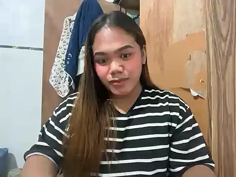Snapshot of yourhotwild_bella chatting on 07-29-26, 05:22 yourhotwild bella online show from 07-29-26, 05:22