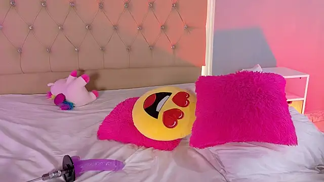 CandyRose   online show from 04-01-26, 04:13