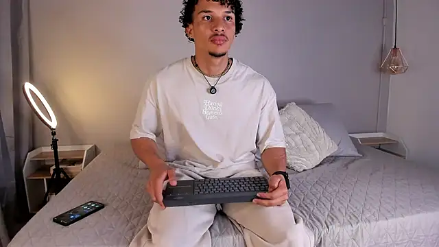 Snapshot of dominik_drake chatting on 05-15-26, 02:51 dominik drake online show from 05-15-26, 02:51