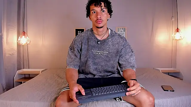 Snapshot of dominik_drake chatting on 05-21-26, 12:12 dominik drake online show from 05-21-26, 12:12