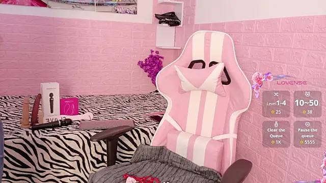 Sophi Sweet11 online show from 04-13-26, 01:38