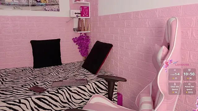 Sophi Sweet11 online show from 05-19-26, 01:50
