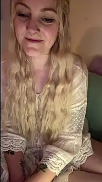 LoveAliceXXX online show from 04-14-26, 07:42