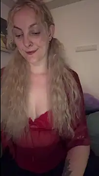 LoveAliceXXX online show from 04-16-26, 11:51