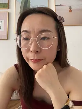 Snapshot of you-520 chatting on 05-30-26, 04:09 you-520 online show from 05-30-26, 04:09
