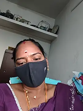 Snapshot of Tamil_Sangeetha chatting on 05-30-26, 12:41 Tamil Sangeetha online show from 05-30-26, 12:41