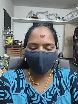Snapshot of Tamil_Sangeetha chatting on 06-02-26, 03:03 Tamil Sangeetha online show from 06-02-26, 03:03