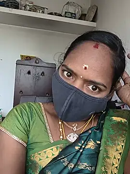 Snapshot of Tamil_Sangeetha chatting on 06-04-26, 02:50 Tamil Sangeetha online show from 06-04-26, 02:50