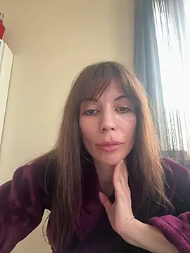 AniAnita263 online show from 04-01-26, 10:16