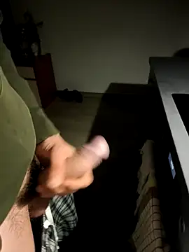 MassiveMask online show from 04-13-26, 01:00