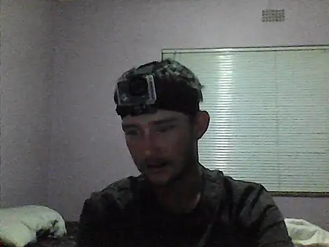 Snapshot of ekslus247 chatting on 04-11-26, 04:11 ekslus247 online show from 04-11-26, 04:11