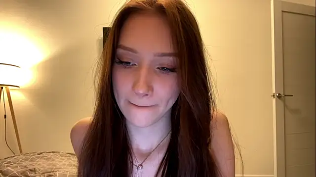 MiaNewstrom online show from 03-31-26, 08:42