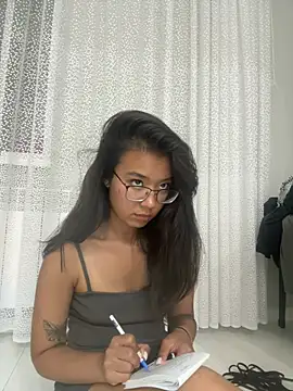 Z Milll online show from 07-16-26, 08:37