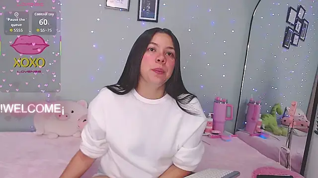 Snapshot of MissDulceRose chatting on 04-26-26, 01:25 MissDulceRose online show from 04-26-26, 01:25