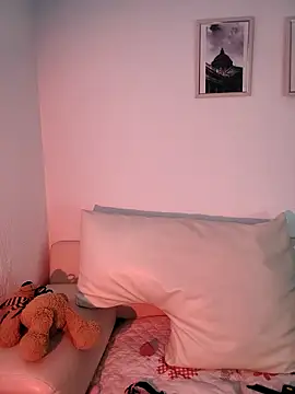 sweet alaia online show from 04-10-26, 02:55