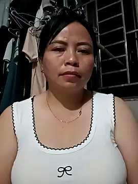 Snapshot of -Hami- chatting on 05-03-26, 01:28 -Hami- online show from 05-03-26, 01:28