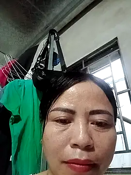 Snapshot of -Hami- chatting on 05-06-26, 10:37 -Hami- online show from 05-06-26, 10:37