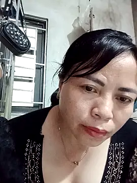 Snapshot of -Hami- chatting on 05-12-26, 07:49 -Hami- online show from 05-12-26, 07:49