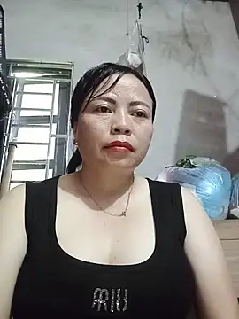 Snapshot of -Hami- chatting on 05-19-26, 05:58 -Hami- online show from 05-19-26, 05:58