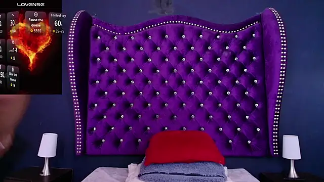 Snapshot of MistressNyx_ chatting on 04-09-26, 01:05 MistressNyx online show from 04-09-26, 01:05