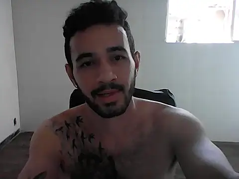 Snapshot of NoxxVx chatting on 04-28-26, 05:18 NoxxVx online show from 04-28-26, 05:18