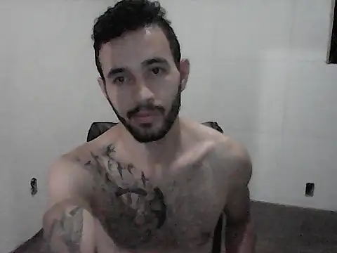 Snapshot of NoxxVx chatting on 04-30-26, 01:12 NoxxVx online show from 04-30-26, 01:12