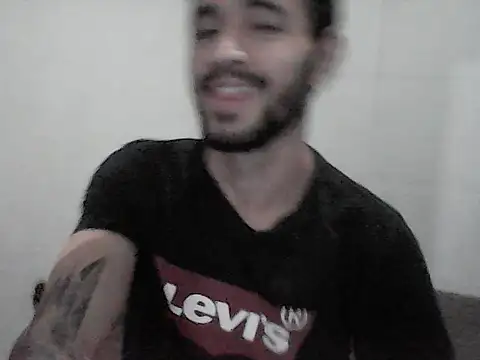 Snapshot of NoxxVx chatting on 05-15-26, 02:07 NoxxVx online show from 05-15-26, 02:07