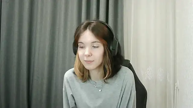 Snapshot of RubyBooby chatting on 04-15-26, 07:58 RubyBooby online show from 04-15-26, 07:58