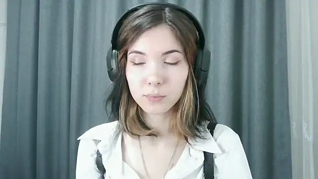 Snapshot of RubyBooby chatting on 05-01-26, 05:17 RubyBooby online show from 05-01-26, 05:17