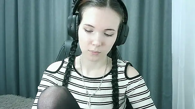 Snapshot of RubyBooby chatting on 05-03-26, 04:13 RubyBooby online show from 05-03-26, 04:13