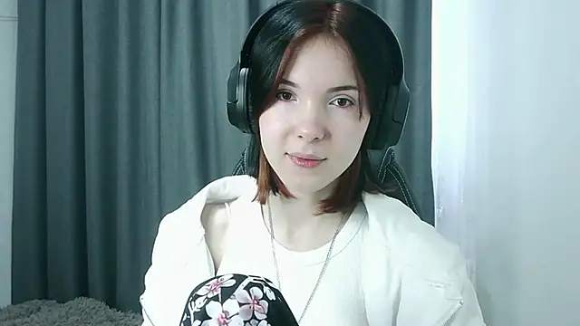 Snapshot of RubyBooby chatting on 05-05-26, 04:15 RubyBooby online show from 05-05-26, 04:15