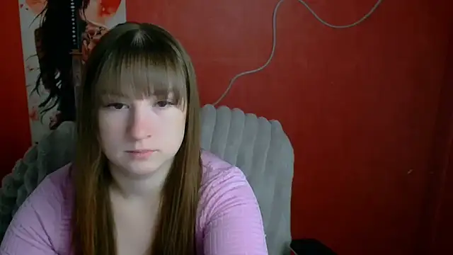 Snapshot of Tiffani_Angel chatting on 04-18-26, 05:33 Tiffani Angel online show from 04-18-26, 05:33