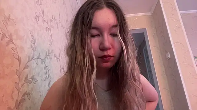 Snapshot of IreneOrbison chatting on 04-08-26, 12:38 IreneOrbison online show from 04-08-26, 12:38