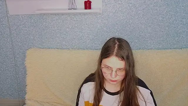 SofiDreamm online show from 04-01-26, 02:03