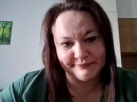 Snapshot of OpheliaMilf chatting on 04-16-26, 01:12 OpheliaMilf online show from 04-16-26, 01:12