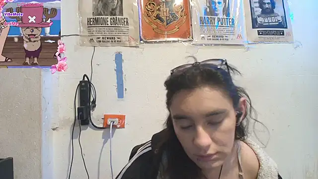 Snapshot of Ellaa_honey chatting on 04-25-26, 02:14 Ellaa honey online show from 04-25-26, 02:14