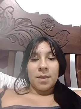 Snapshot of karo_cute chatting on 06-26-26, 04:06 karo cute online show from 06-26-26, 04:06