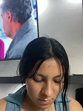 Snapshot of karo_cute chatting on 07-17-26, 10:47 karo cute online show from 07-17-26, 10:47