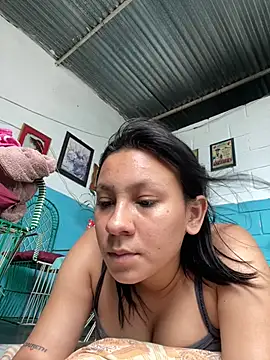 Snapshot of karo_cute chatting on 07-23-26, 06:28 karo cute online show from 07-23-26, 06:28