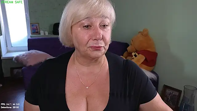 Snapshot of Milane_Milky chatting on 06-19-26, 05:01 Milane Milky online show from 06-19-26, 05:01