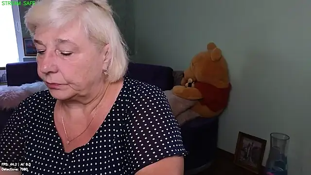 Snapshot of Milane_Milky chatting on 07-02-26, 04:40 Milane Milky online show from 07-02-26, 04:40