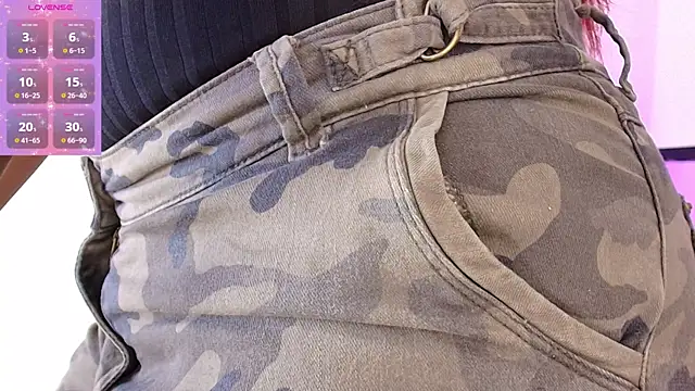 emily smith18 online show from 04-14-26, 12:11